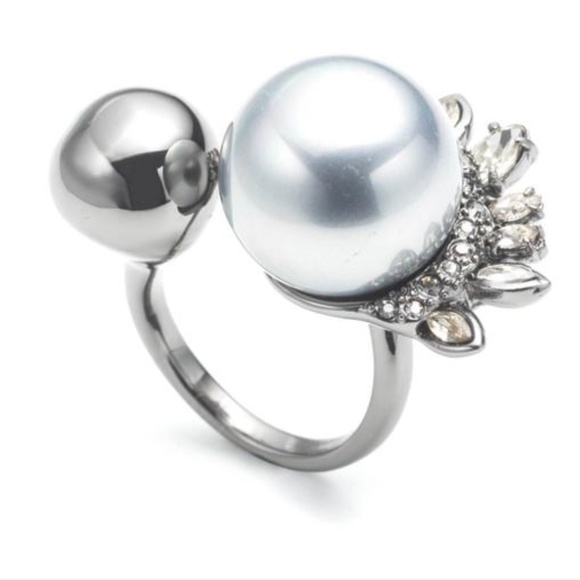 Alexis Bittar Jewelry - Alexis Bittar Pearly cocktail ring